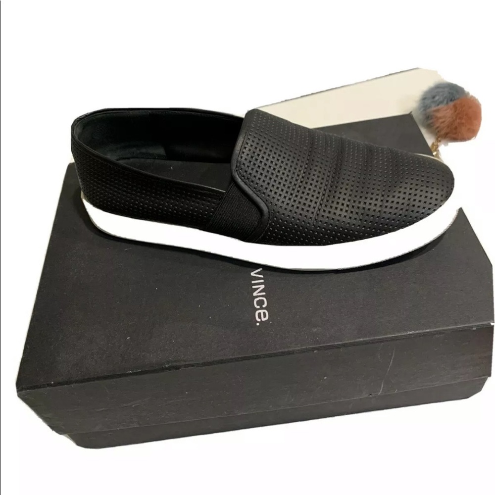 Vince Black Comfortable Shoes Size 8.